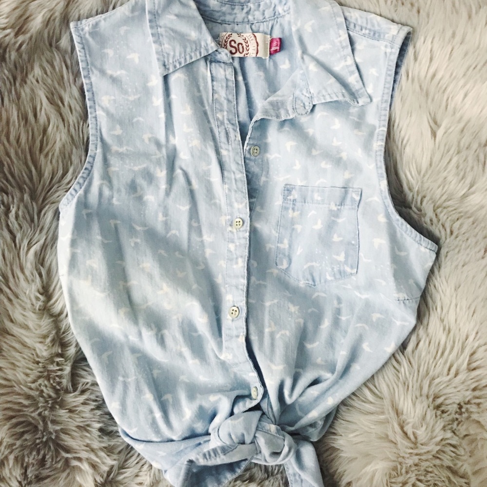 Denim sleeveless button up
